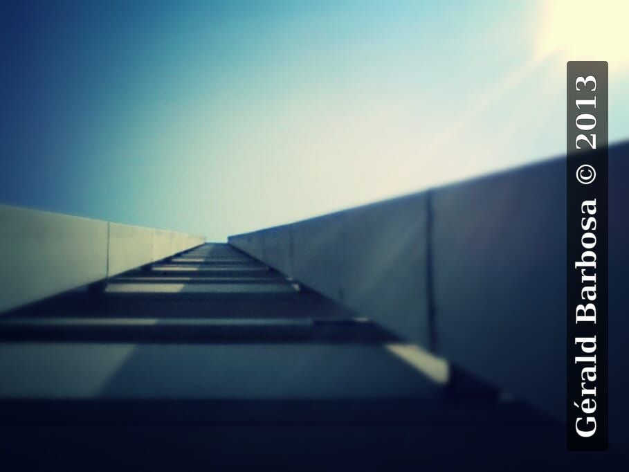 La tête en l-air, Villeurbanne (2013) - Gérald Barbosa